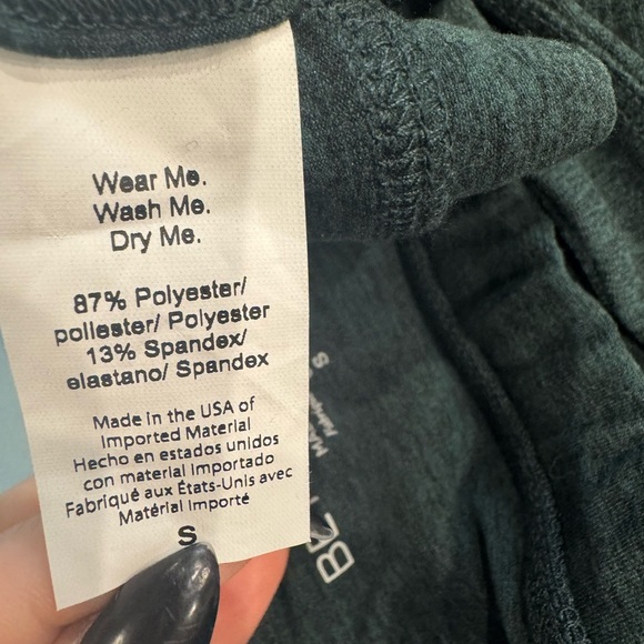 Beyond Yoga Peep Adjustable Bra Green Small NWT - Picture 4 of 5